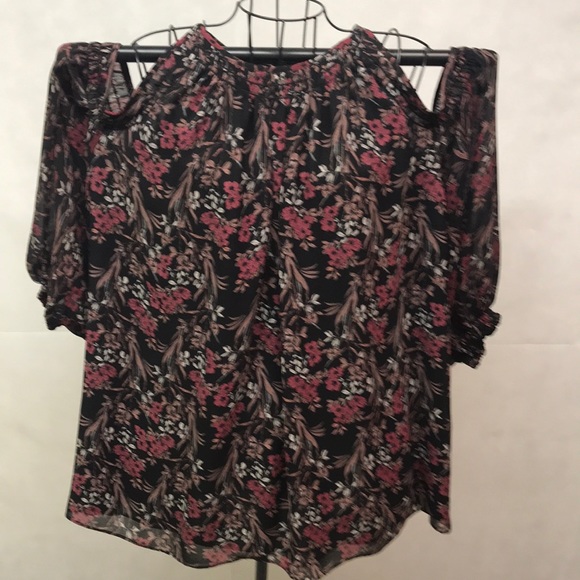 Sophia Max Blouse - Picture 4 of 4
